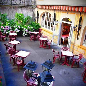 ** Hotel Calvaire France